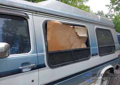 1991 GMC Rally Wagon / Van G2500 z USA, uszkodzony, nr VIN 2GDEG25KXM4501165